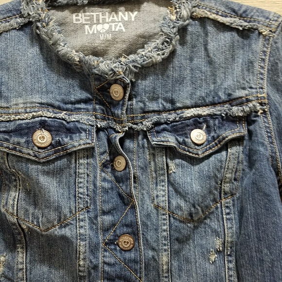 Denim jacket - Picture 2 of 8